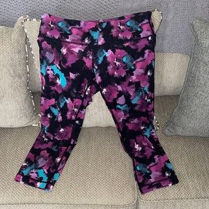 DONATED Lululemon crop